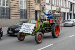 Glyphosat ist Kacke, ich nehm lieber die Hacke | Wir haben es satt